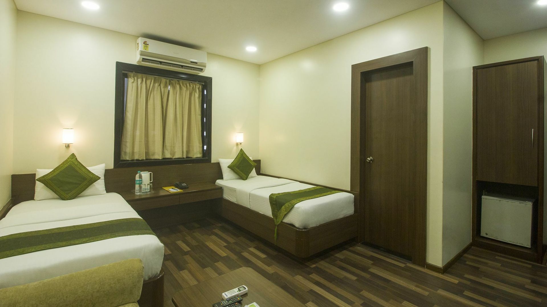 Treebo Trend Rosewood 3*