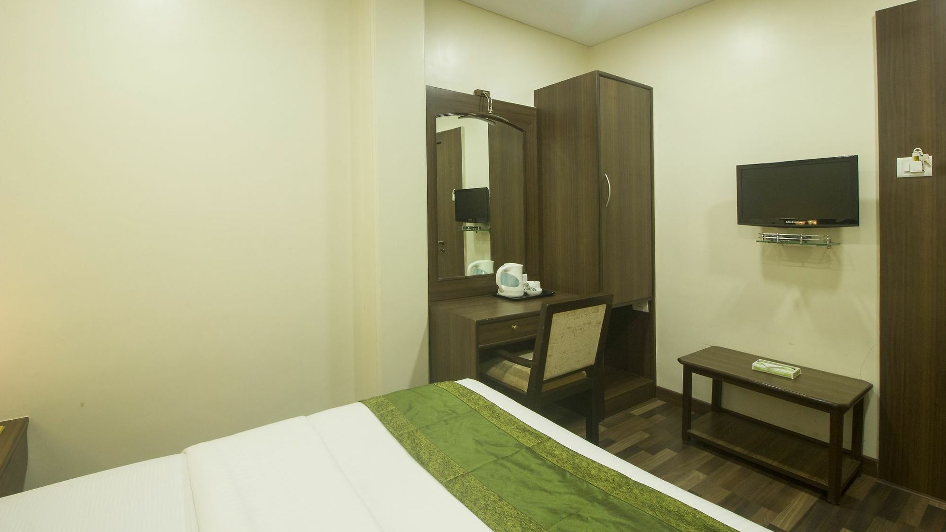 Treebo Trend Rosewood 3*