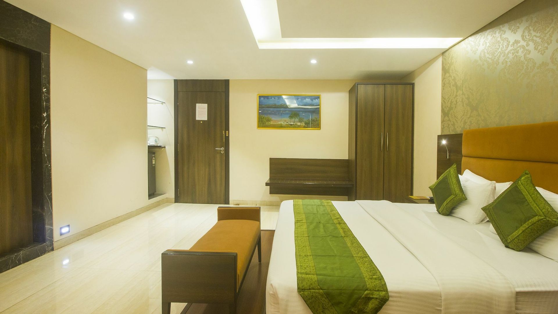 Treebo Trend Rosewood 3*