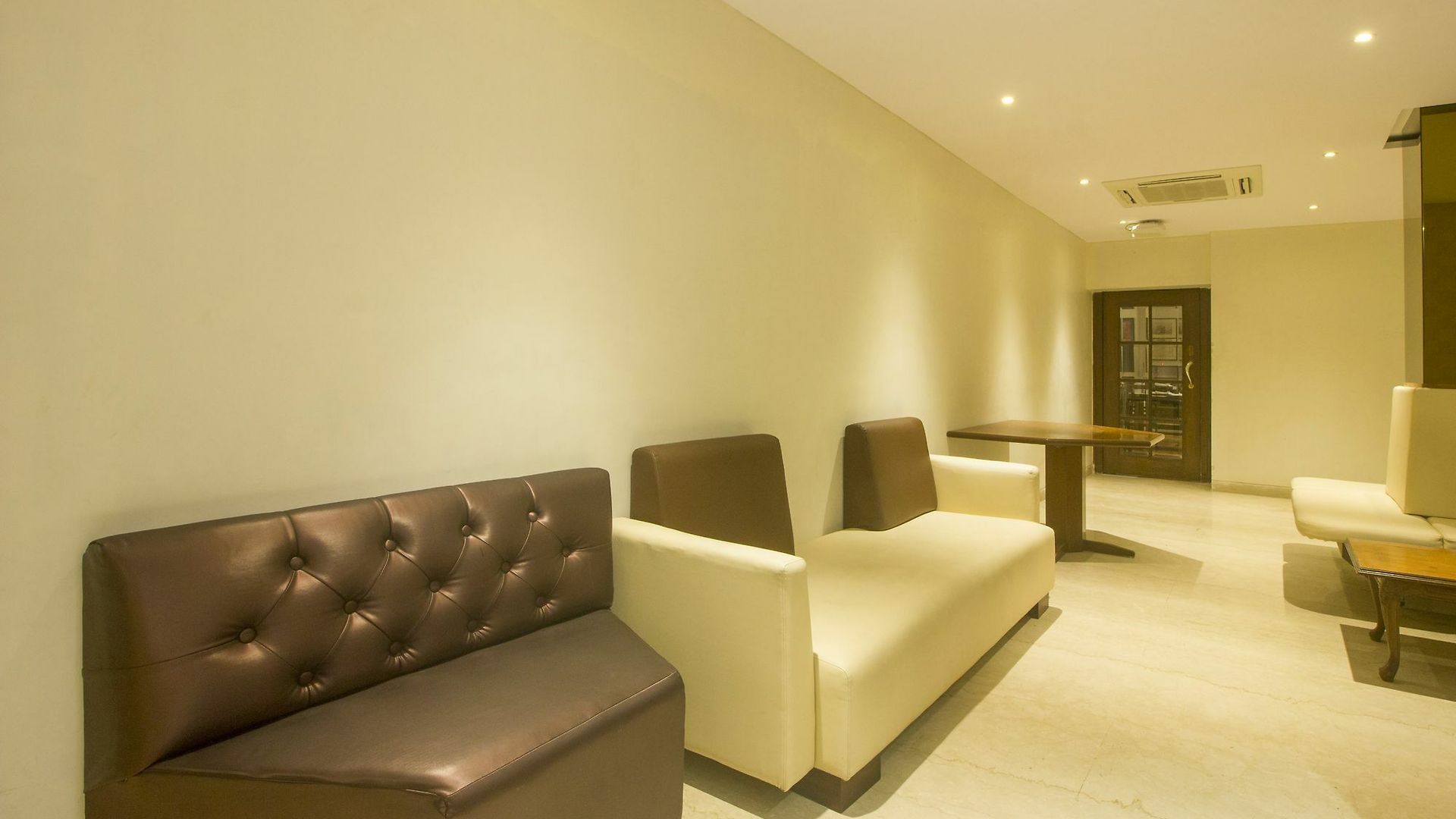Treebo Trend Rosewood 3*