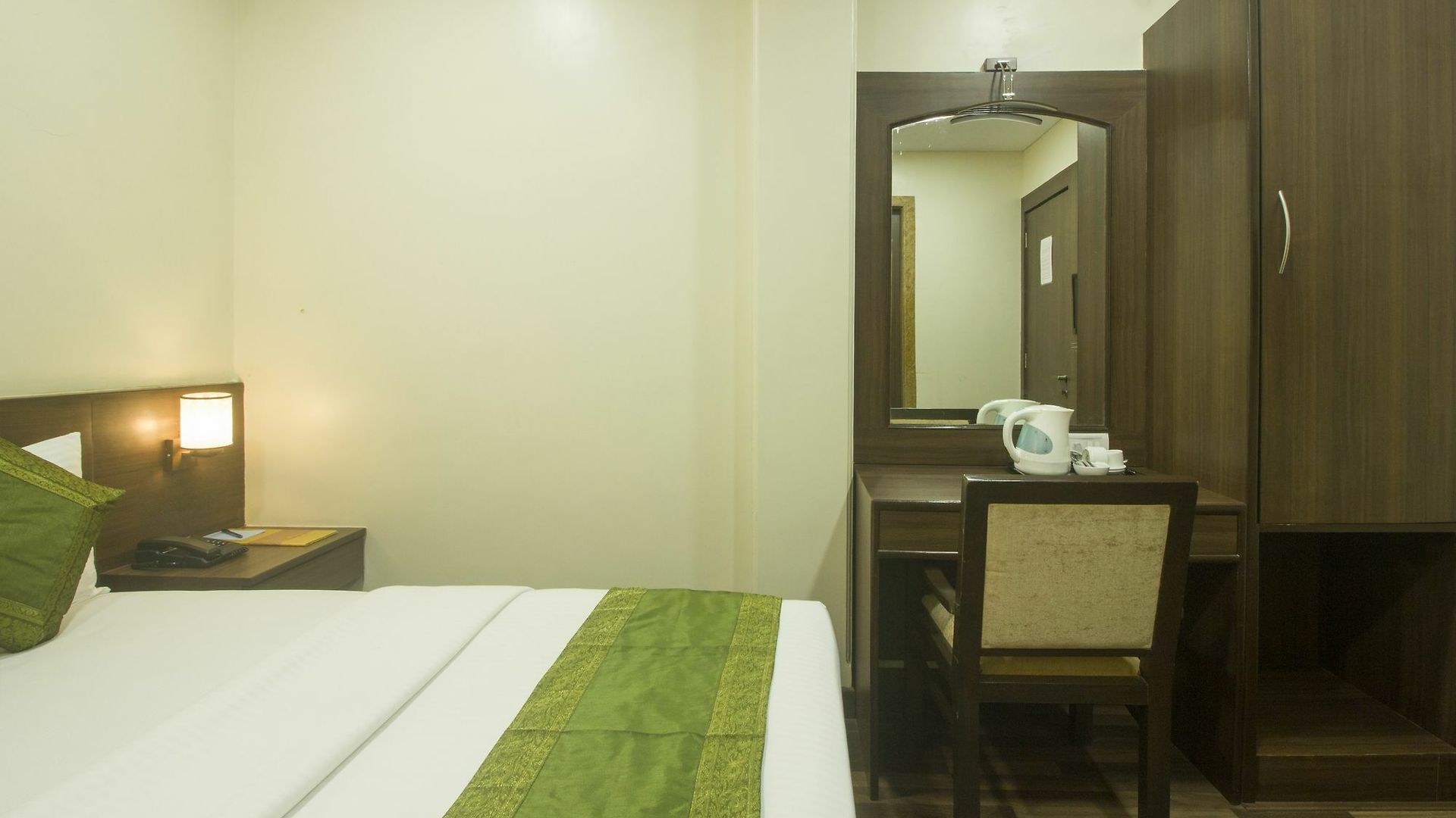 Treebo Trend Rosewood Hotel 3*