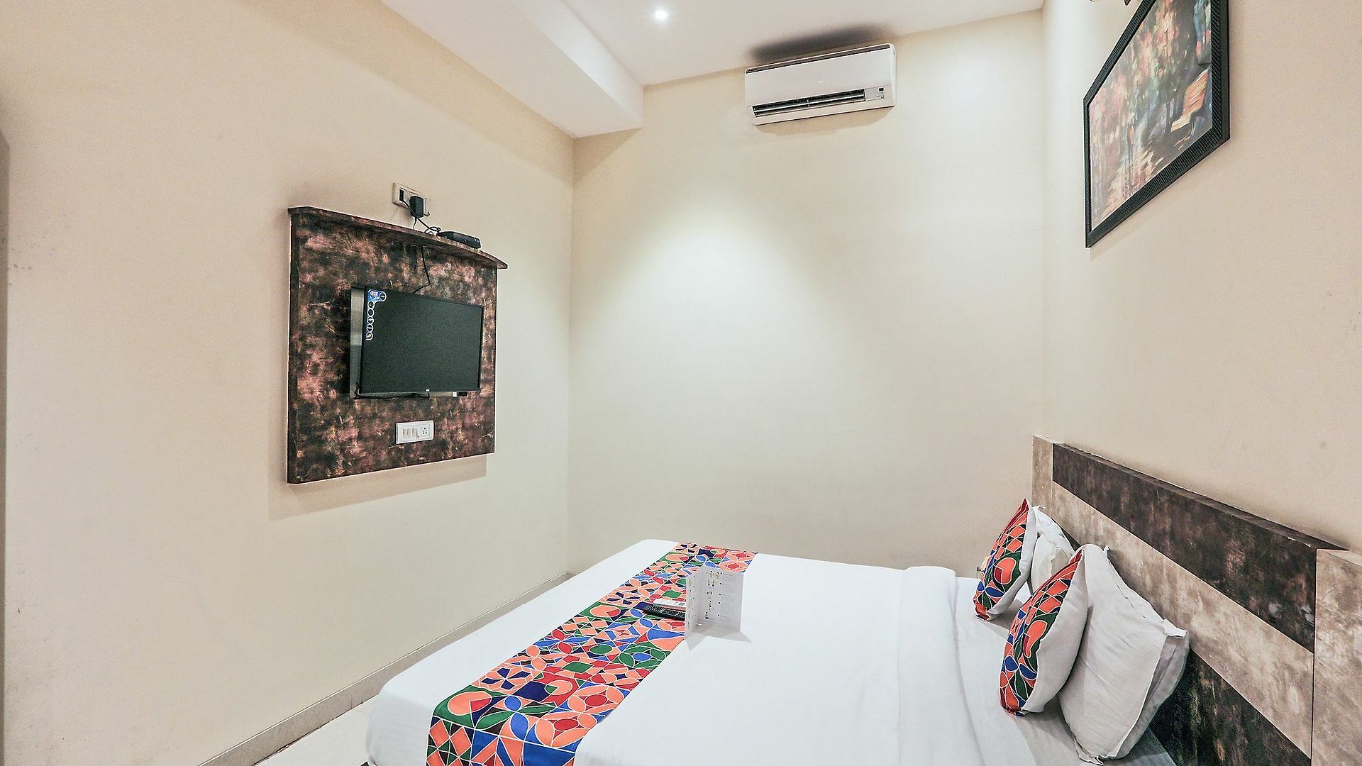 Fabhotel Embassy Grand Mumbai