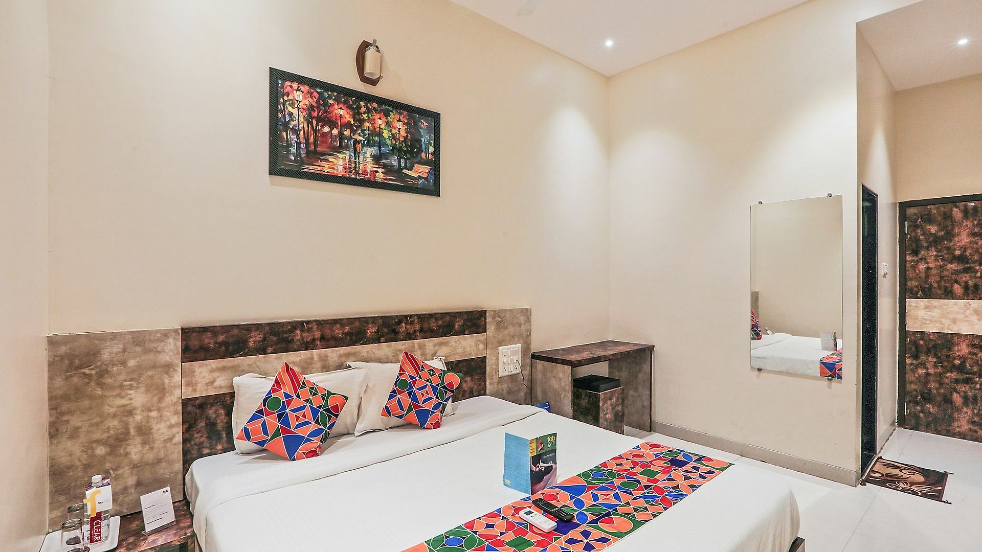 Fabhotel Embassy Grand Hotel