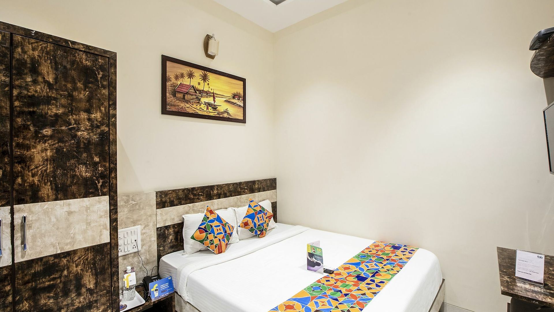 Fabhotel Embassy Grand Hotel 3*