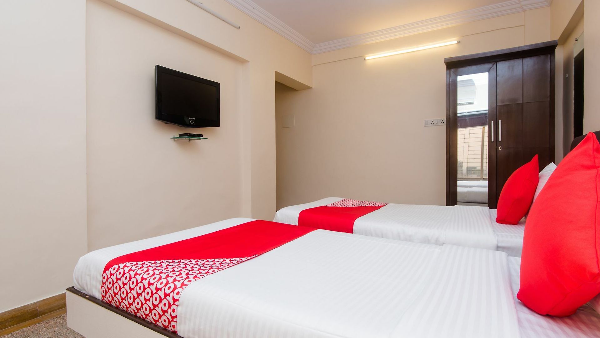 Hotel Oyo Powai View
