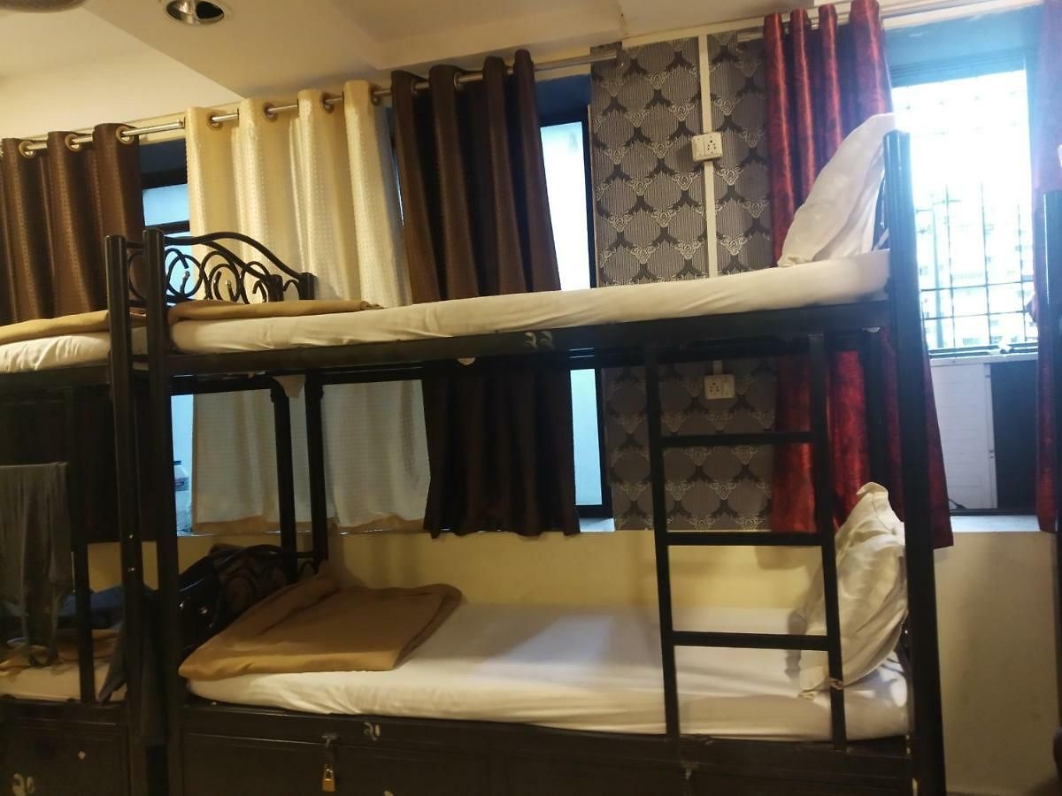 Bandra Only For Indian Male Mumbai