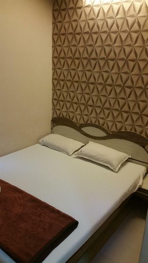 Maangta 219 @ Goregaon Hotel Mumbai