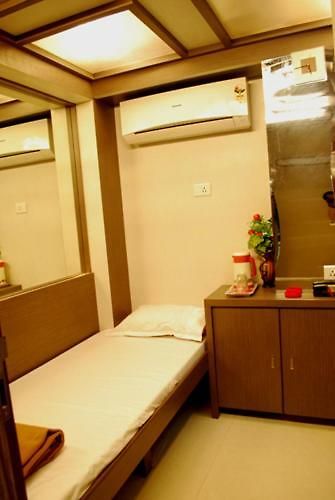 Hotel Maangta 219 @ Goregaon 2*