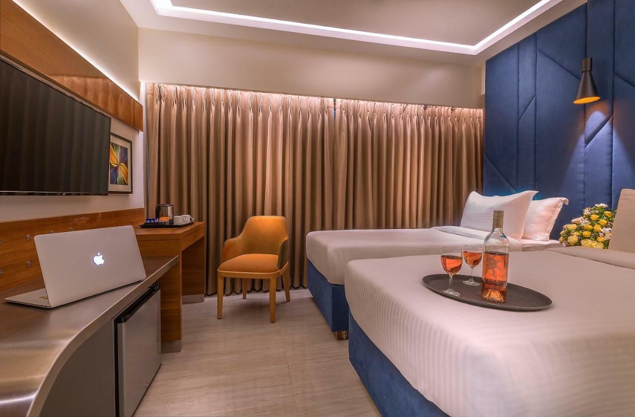 Metropole 3* Mumbai