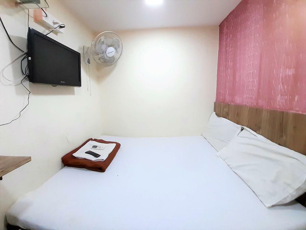 Hexa Star Royal Guest house *