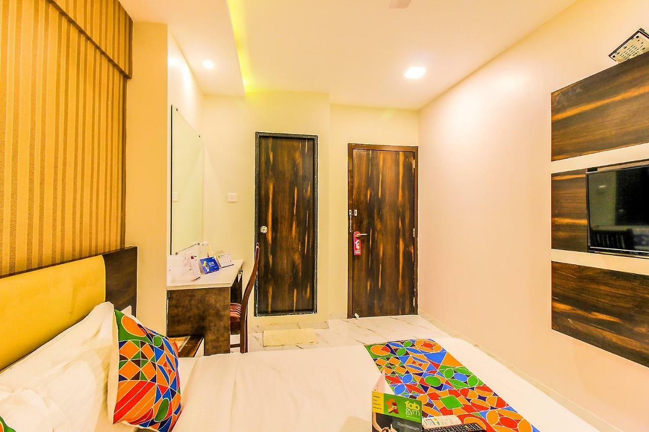 Fabhotel Embassy Park