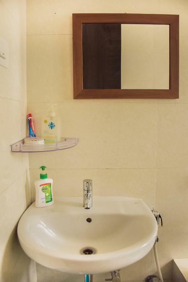 Pvt For Few Hours At Rs.600 To Shower And Unwind For Business Travellers On The Go, Bkc Bed & Breakfast Mumbai