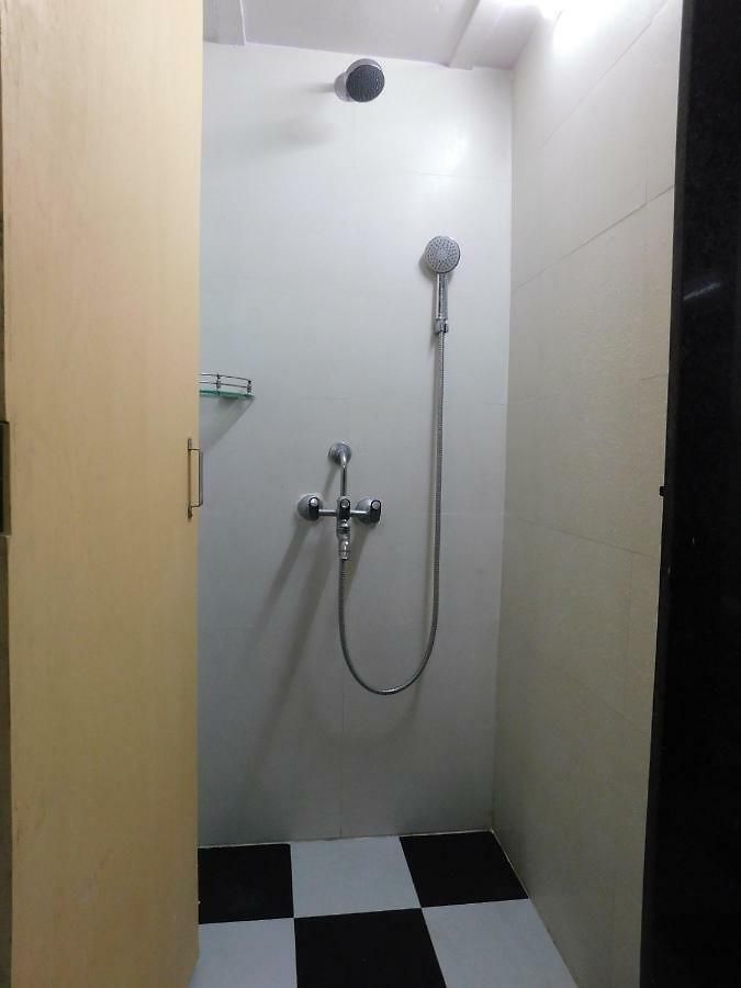 Abuzz Lower Parel Hostel