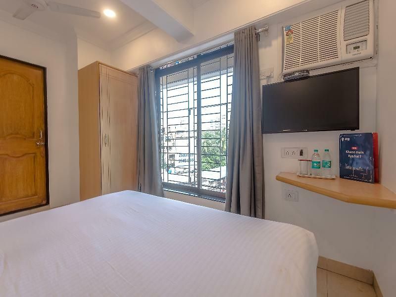 Oyo Flagship 572 Santacruz West 3*