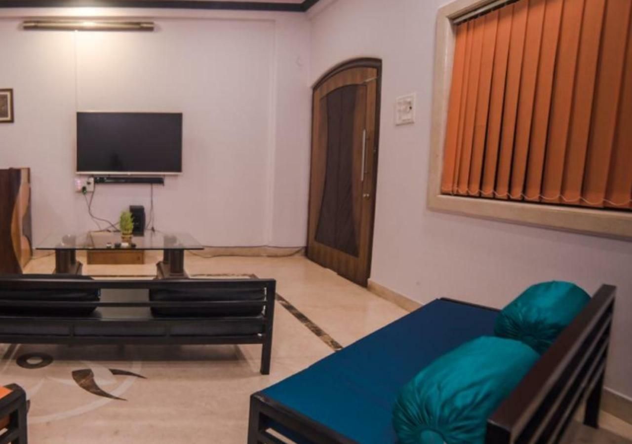 Happinest - The Backpacker's Hostel