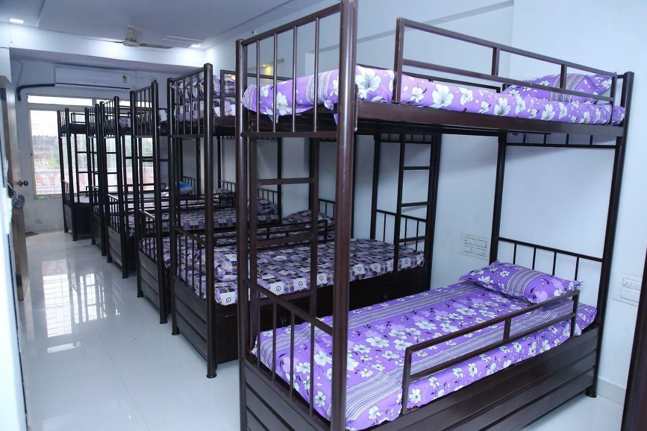 Royal Palace Hostel Mumbai