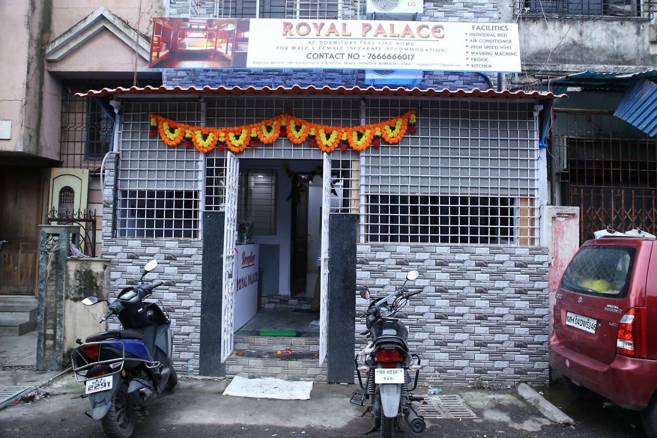 Royal Palace Hostel