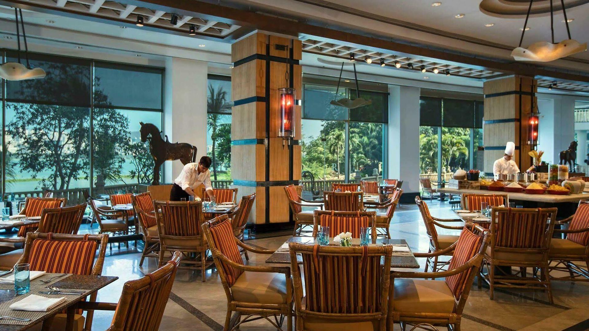 Hotel Marriott Executive - Lakeside Chalet,