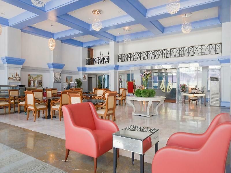 Townhouse Royal Palms 4*