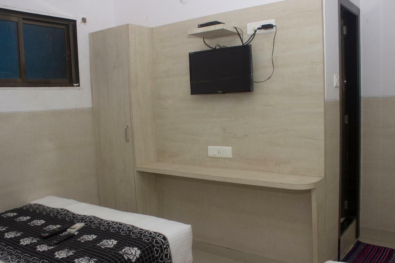 Kf Residency Hotel 2*
