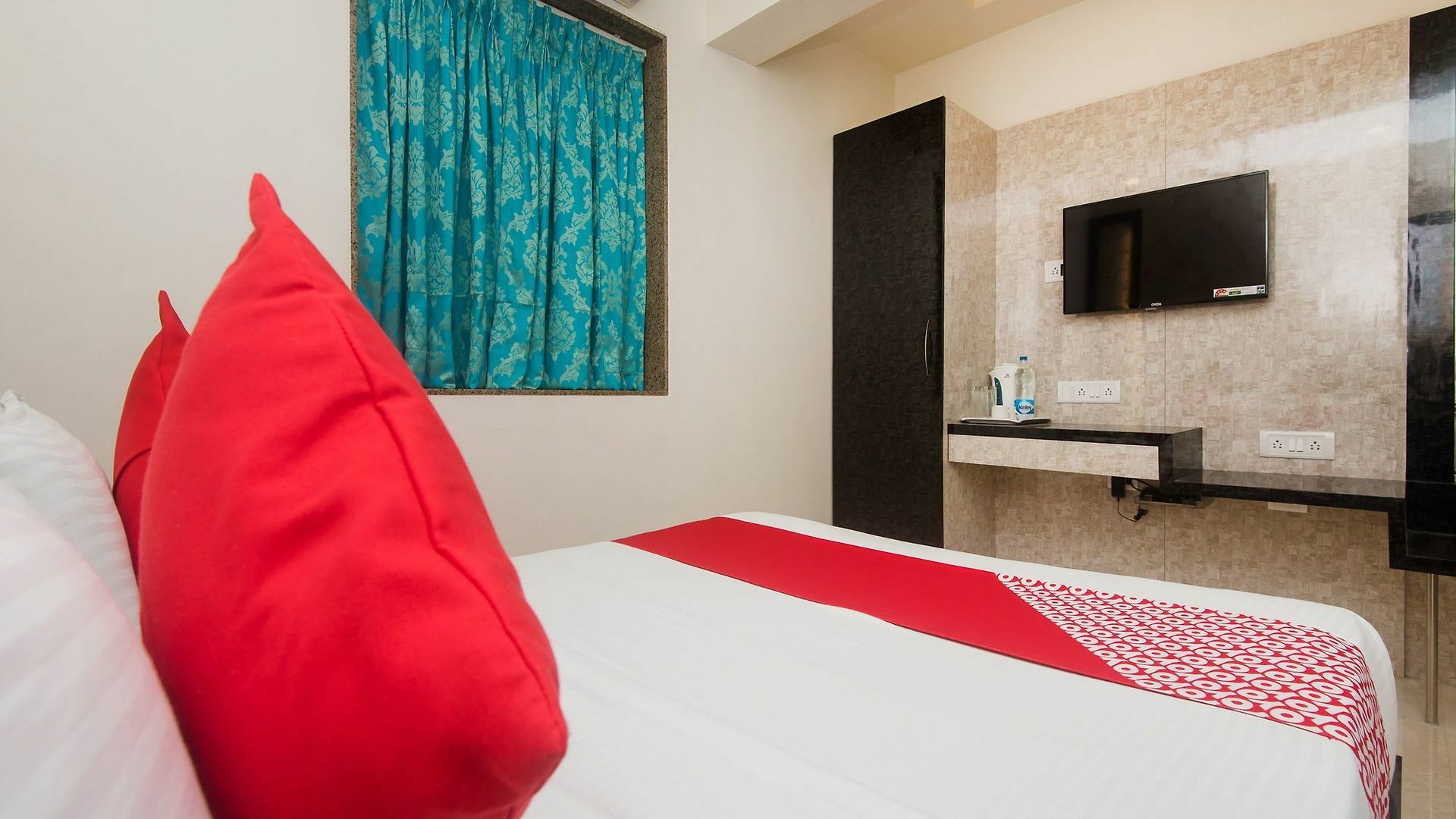 Fabhotel Veera Residency - Nr Airport 3*