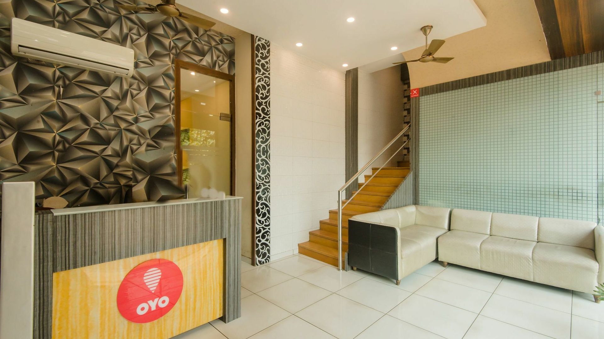 Palace Residency Near Lokmanya Tilak Terminus Hotel
