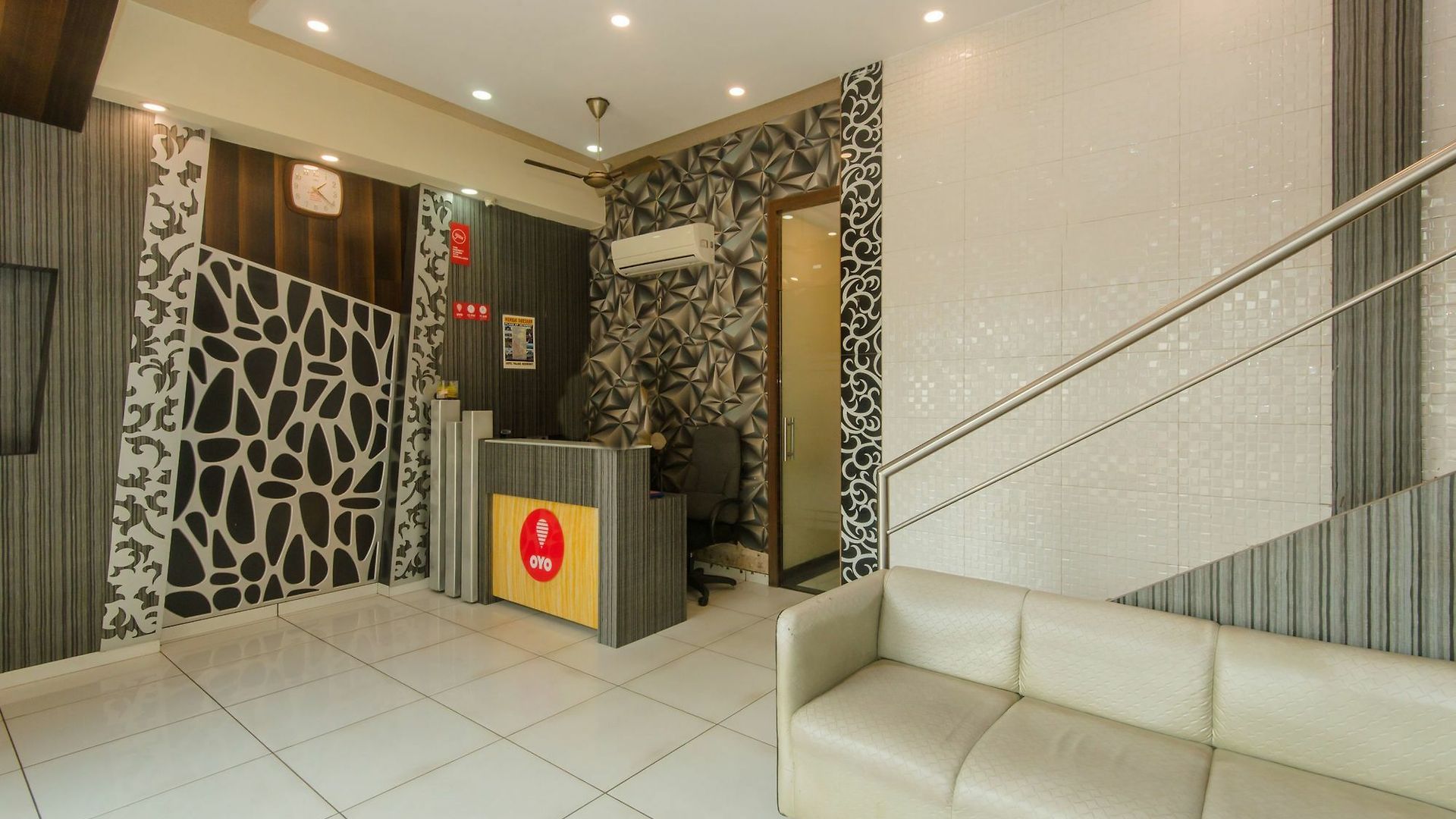 Palace Residency Near Lokmanya Tilak Terminus Hotel