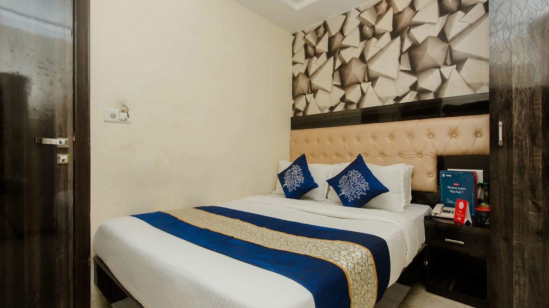 Hotel Palace Residency Near Lokmanya Tilak Terminus