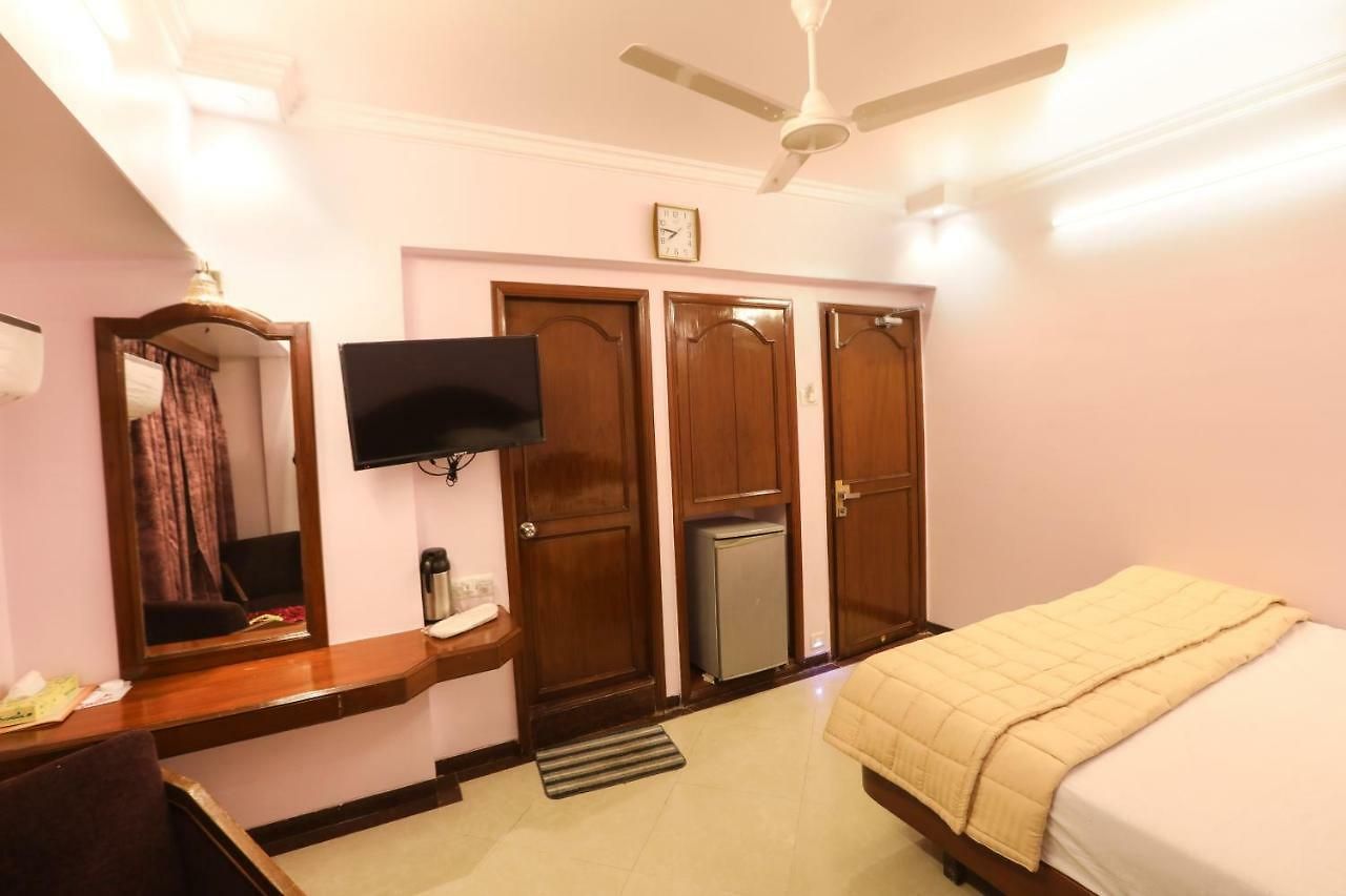 Sagar Hotel *