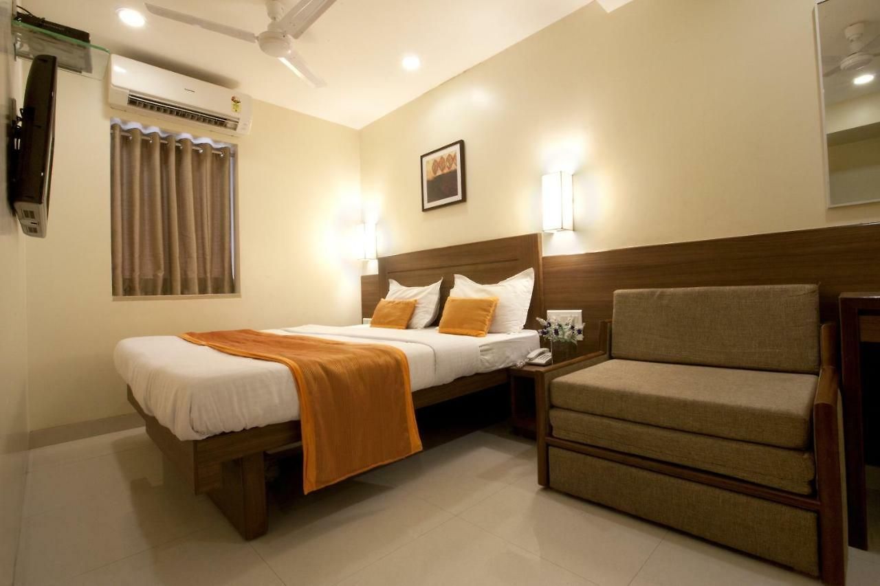 Fabhotel Rahat Mumbai