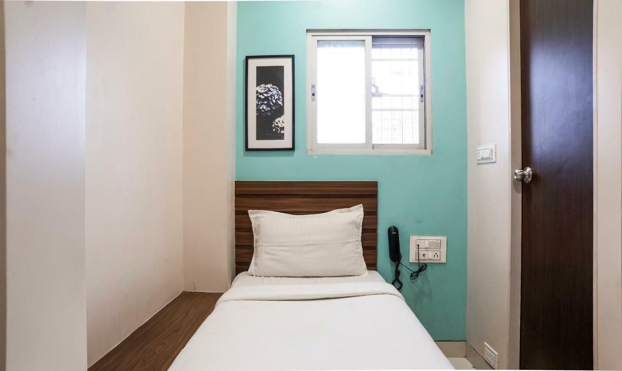 Oyo Flagship 13885 Metro Residency Hotel Mumbai