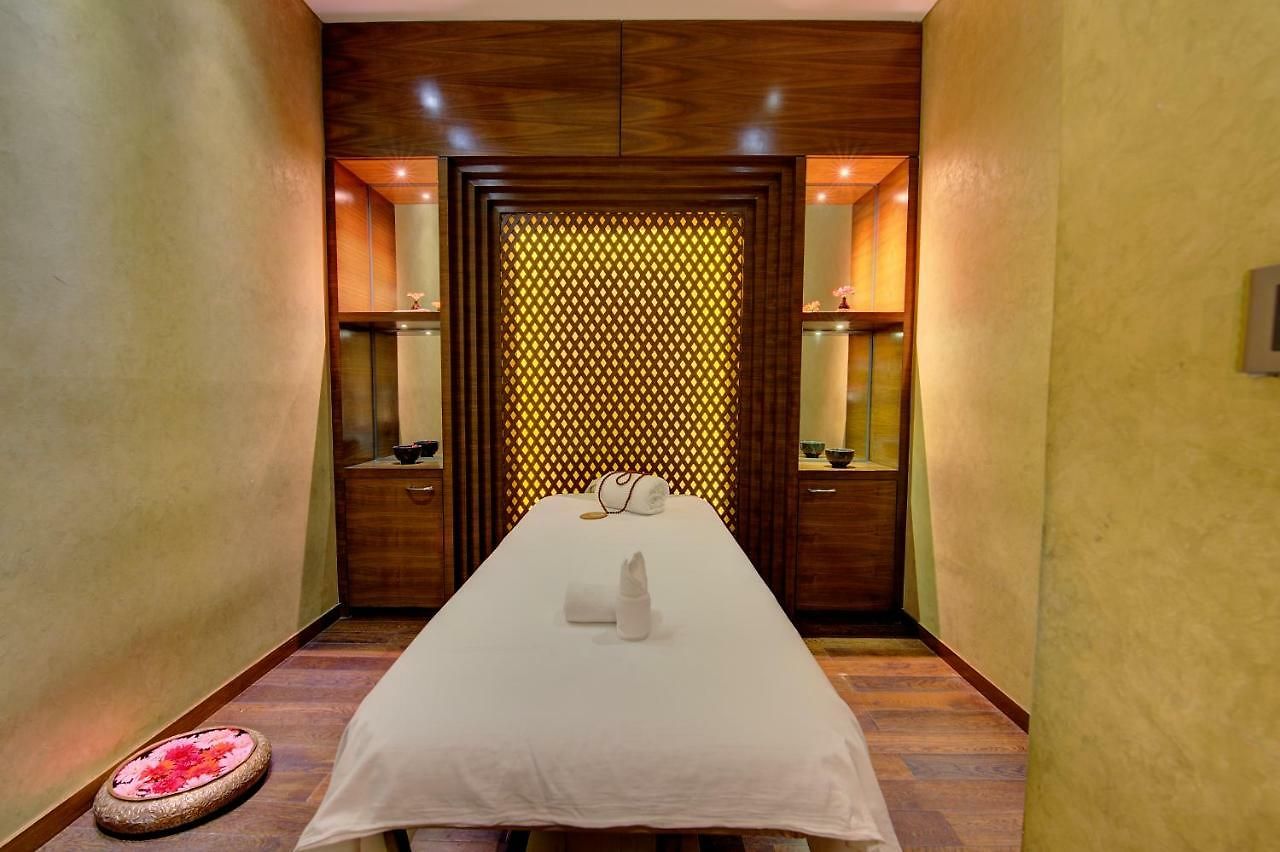 Niranta Transit Hotel Terminal 2 Arrivals/Landside Hotel