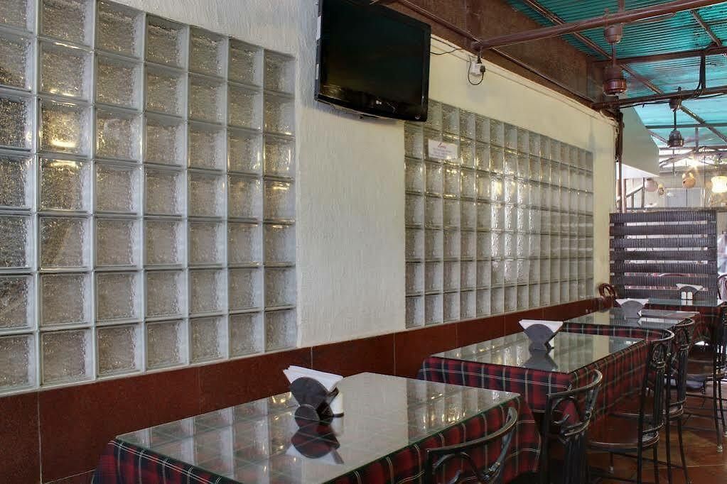 Hotel Hotel Lucky Near Bkc 3*