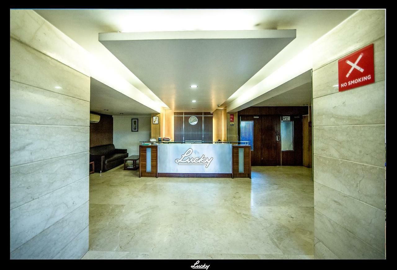Hotel Lucky Near Nesco 3*