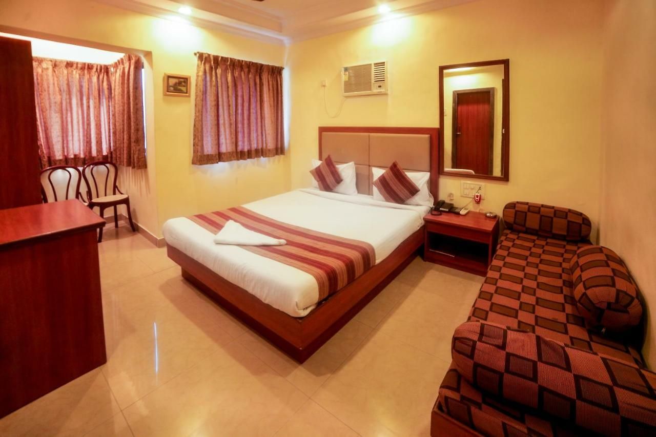 Hotel Hotel Lucky Near Bkc 3*