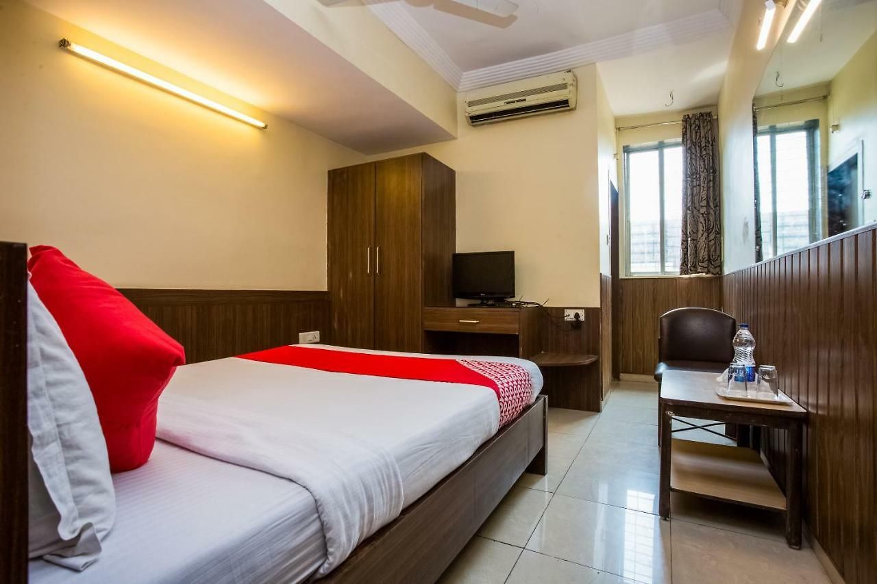 Hotel Neelkiran 3*