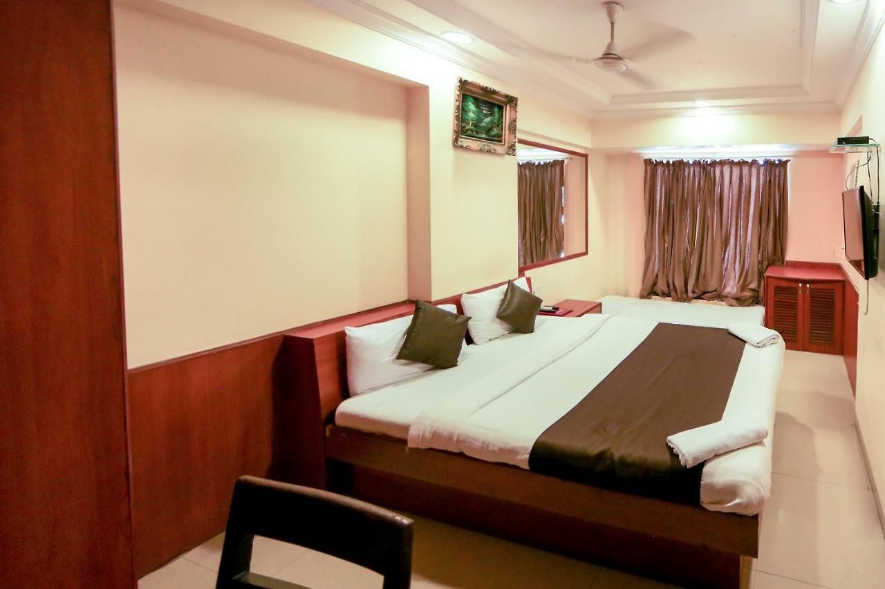 Hotel Lucky Near Nesco Hotel Mumbai