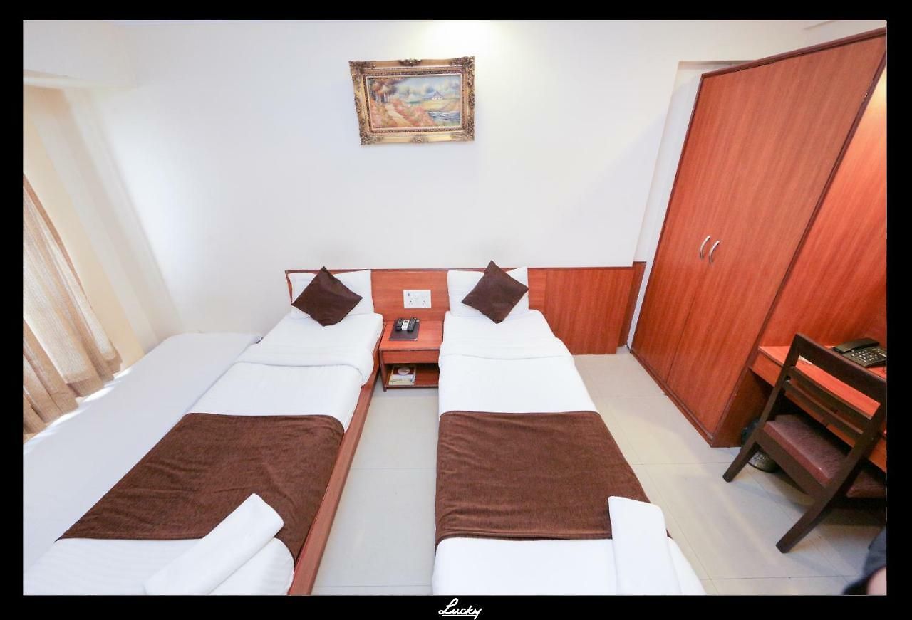 Hotel Lucky Near Nesco Hotel Mumbai