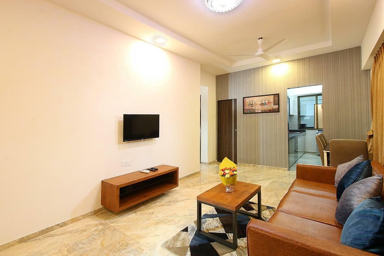 House Luxury Apartments, Santacruz East