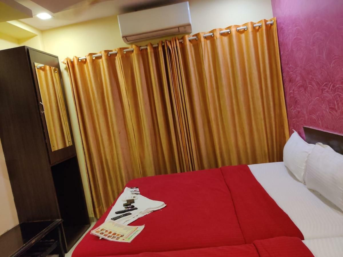 Hotel Golden Sagar - Kurla Hotel