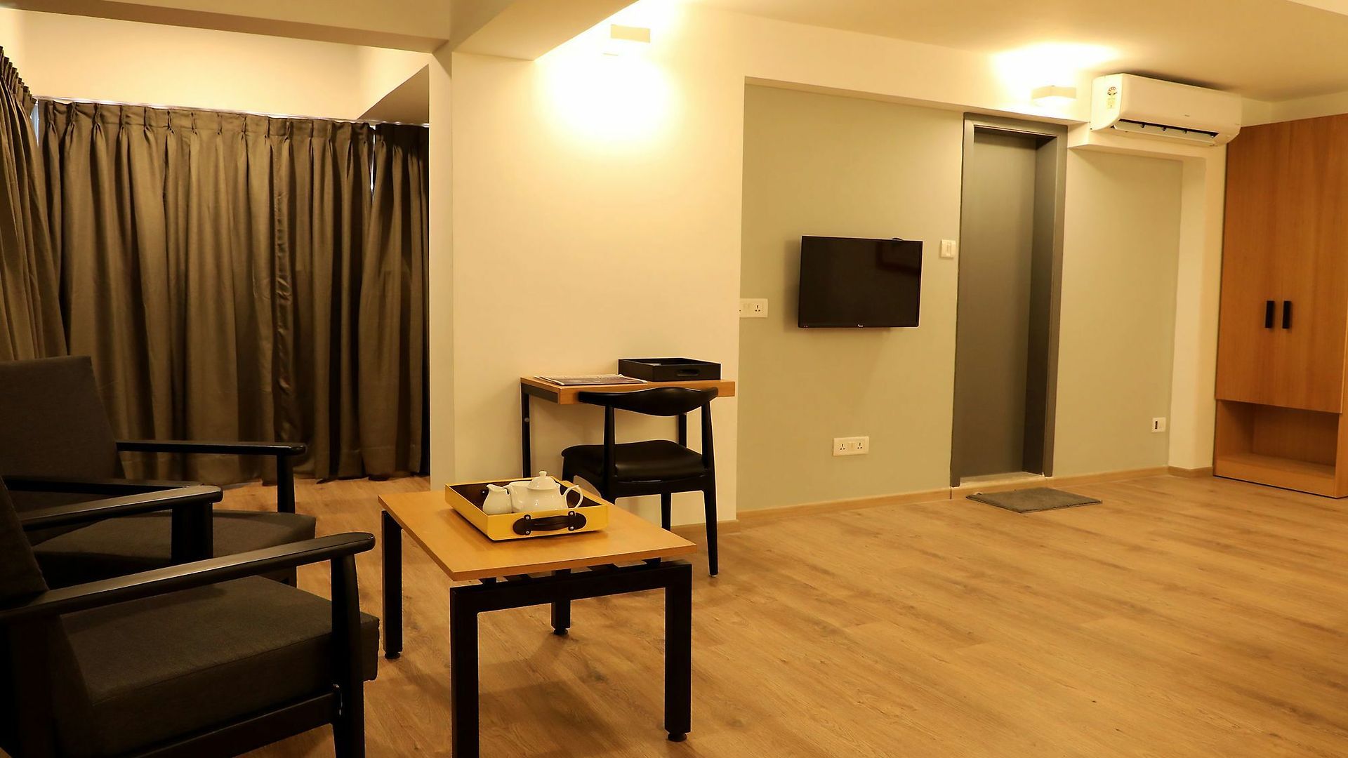 Hotel Townhouse Exhibition Centre Goregaon 3*
