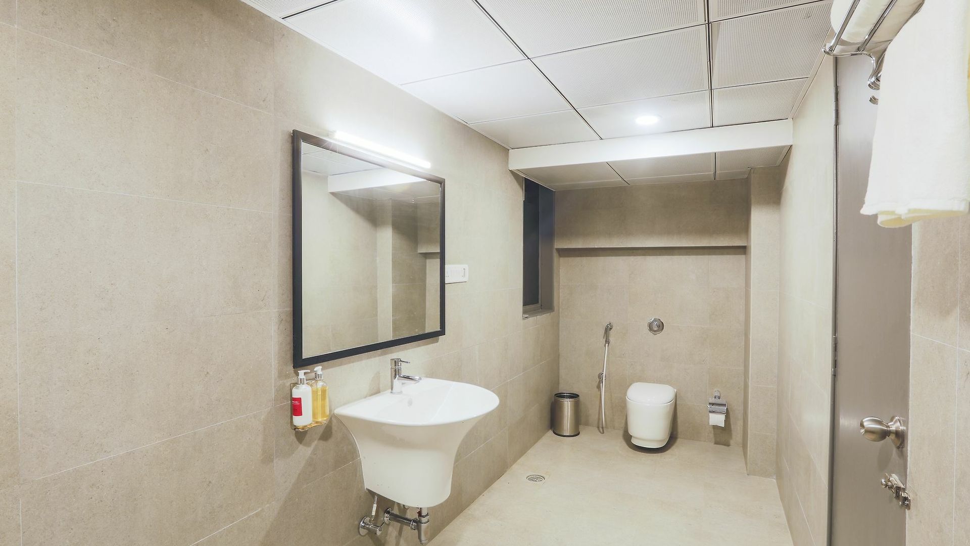 Hotel Townhouse Exhibition Centre Goregaon Mumbai