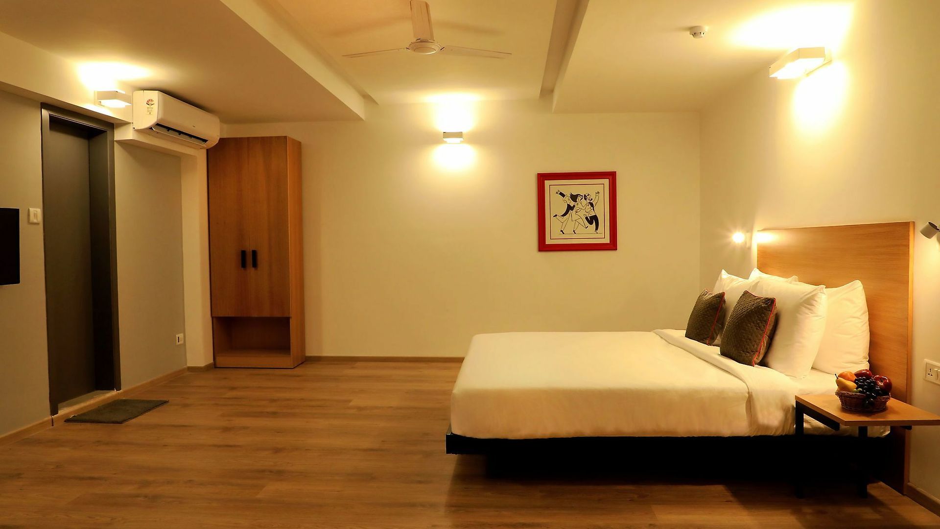 Townhouse Exhibition Centre Goregaon 3*