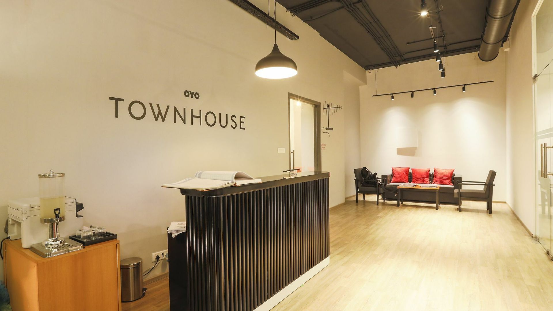 Townhouse Exhibition Centre Goregaon 3*