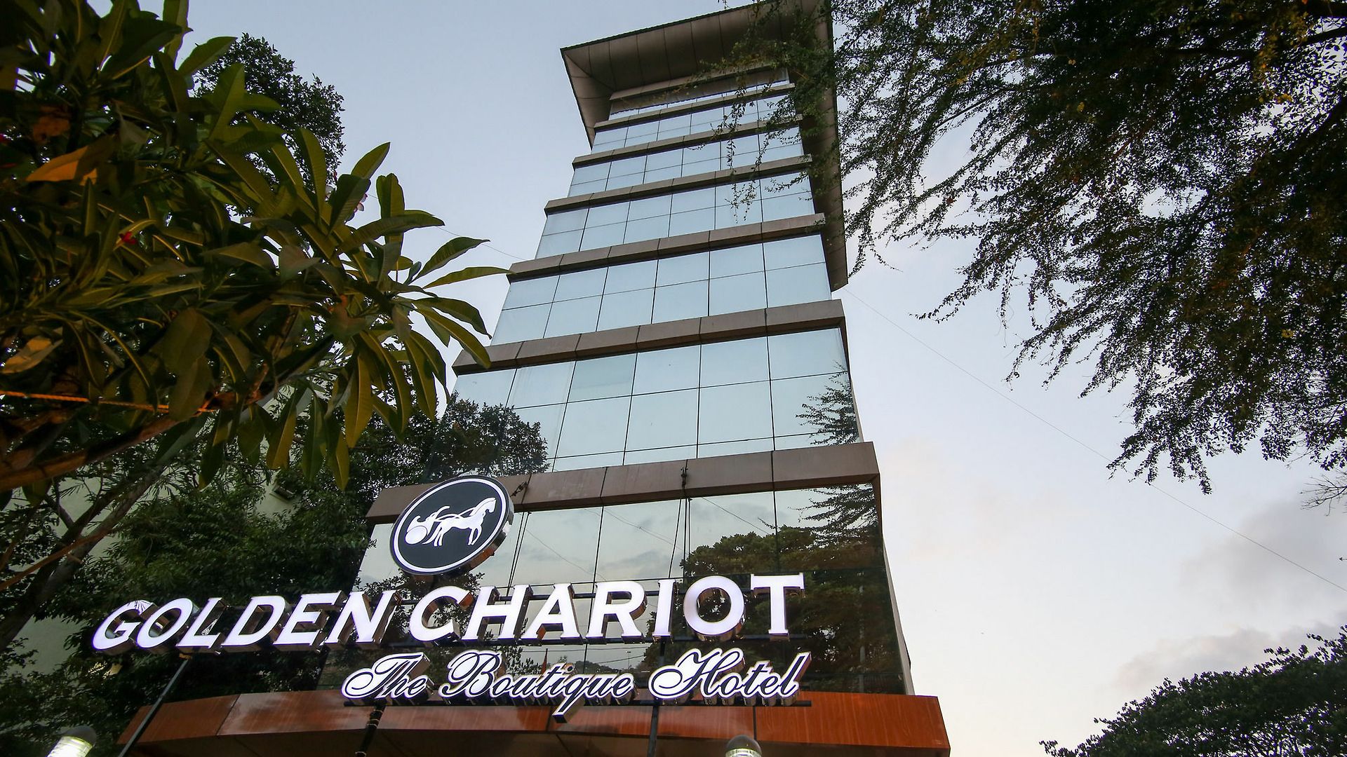 Golden Chariot The Boutique Hotel 3*