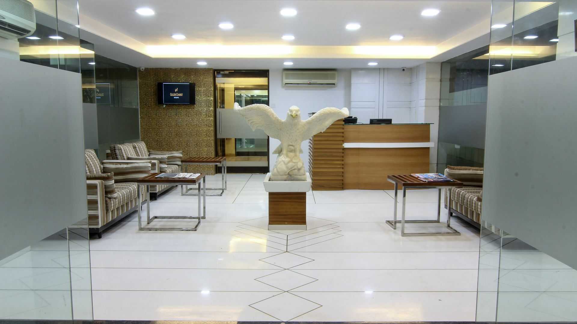 Golden Chariot The Boutique Hotel 3*