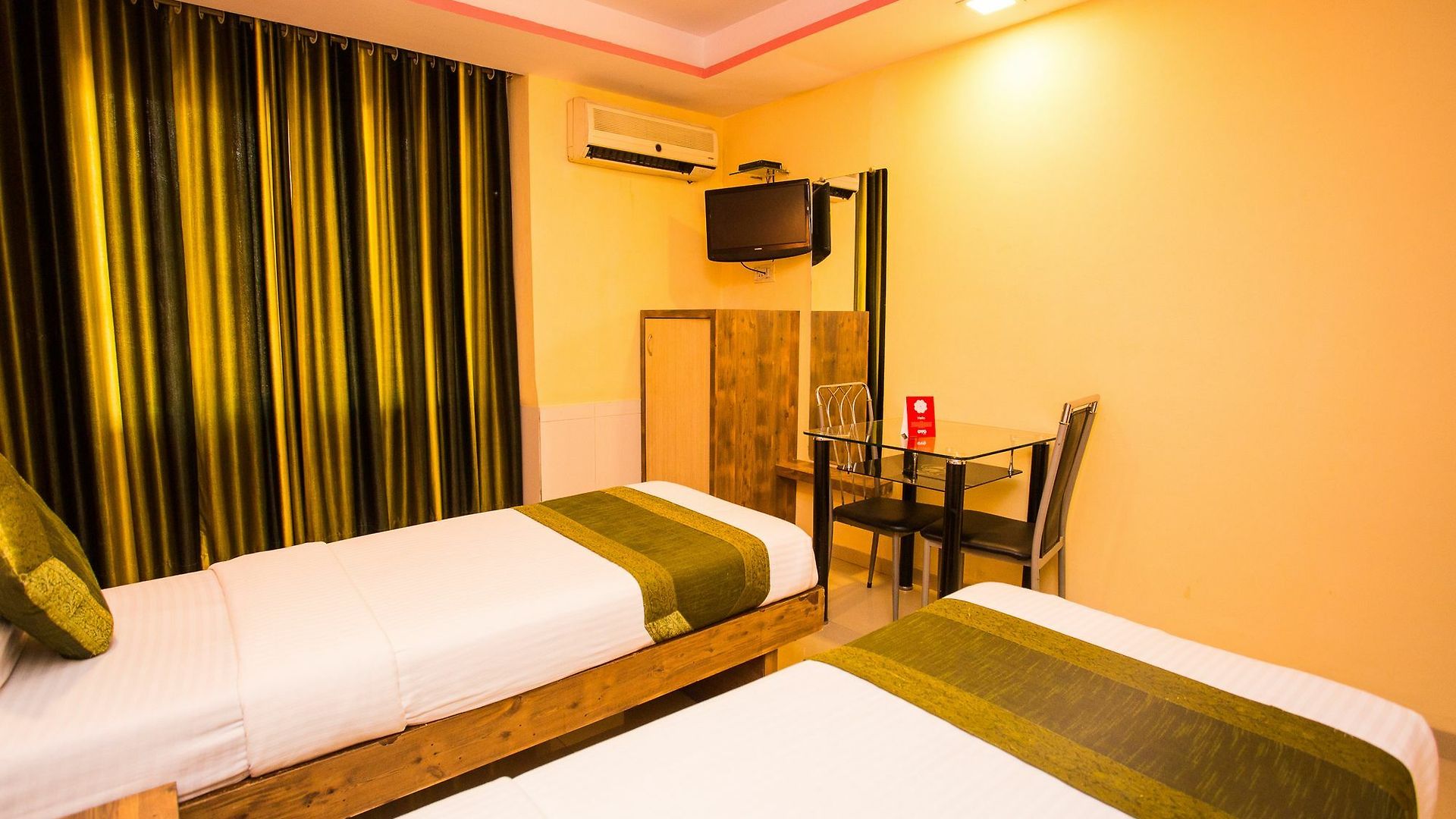 Hotel Oyo 8760 Arma Residency