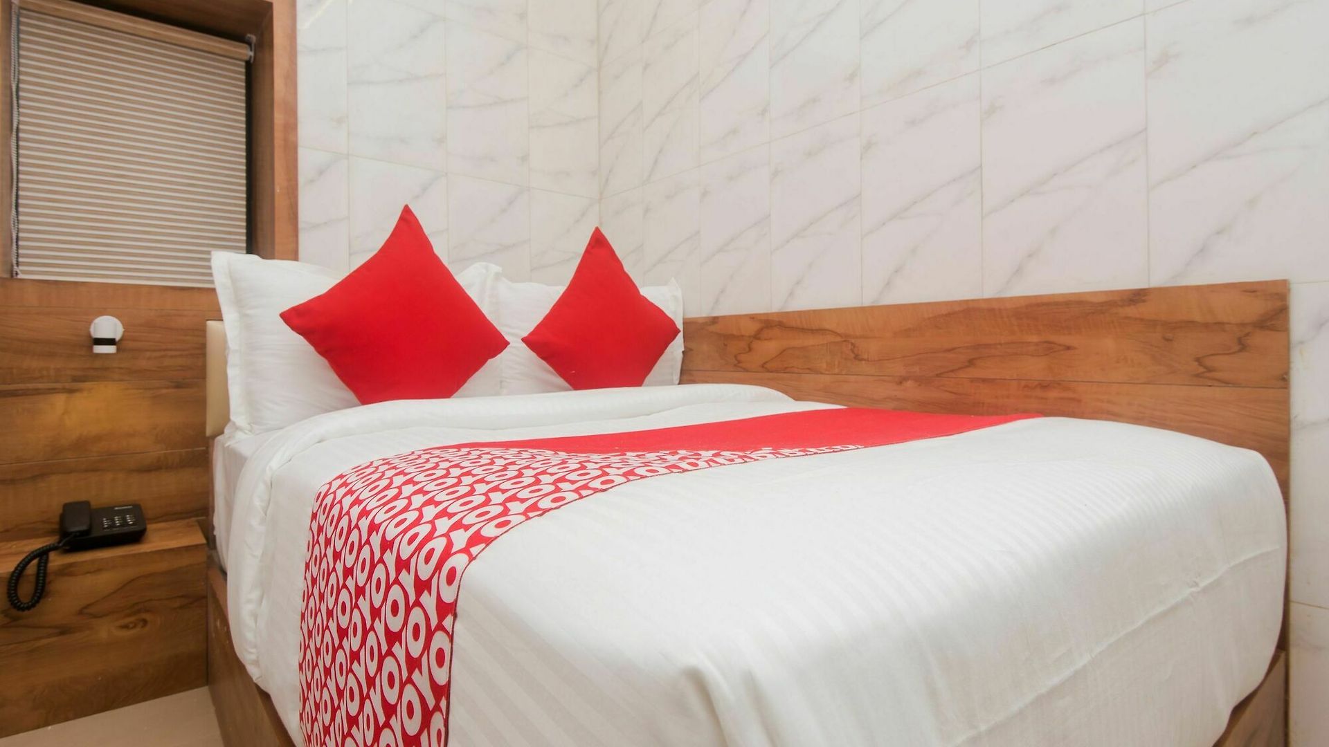 Hotel Amber Indore Palace