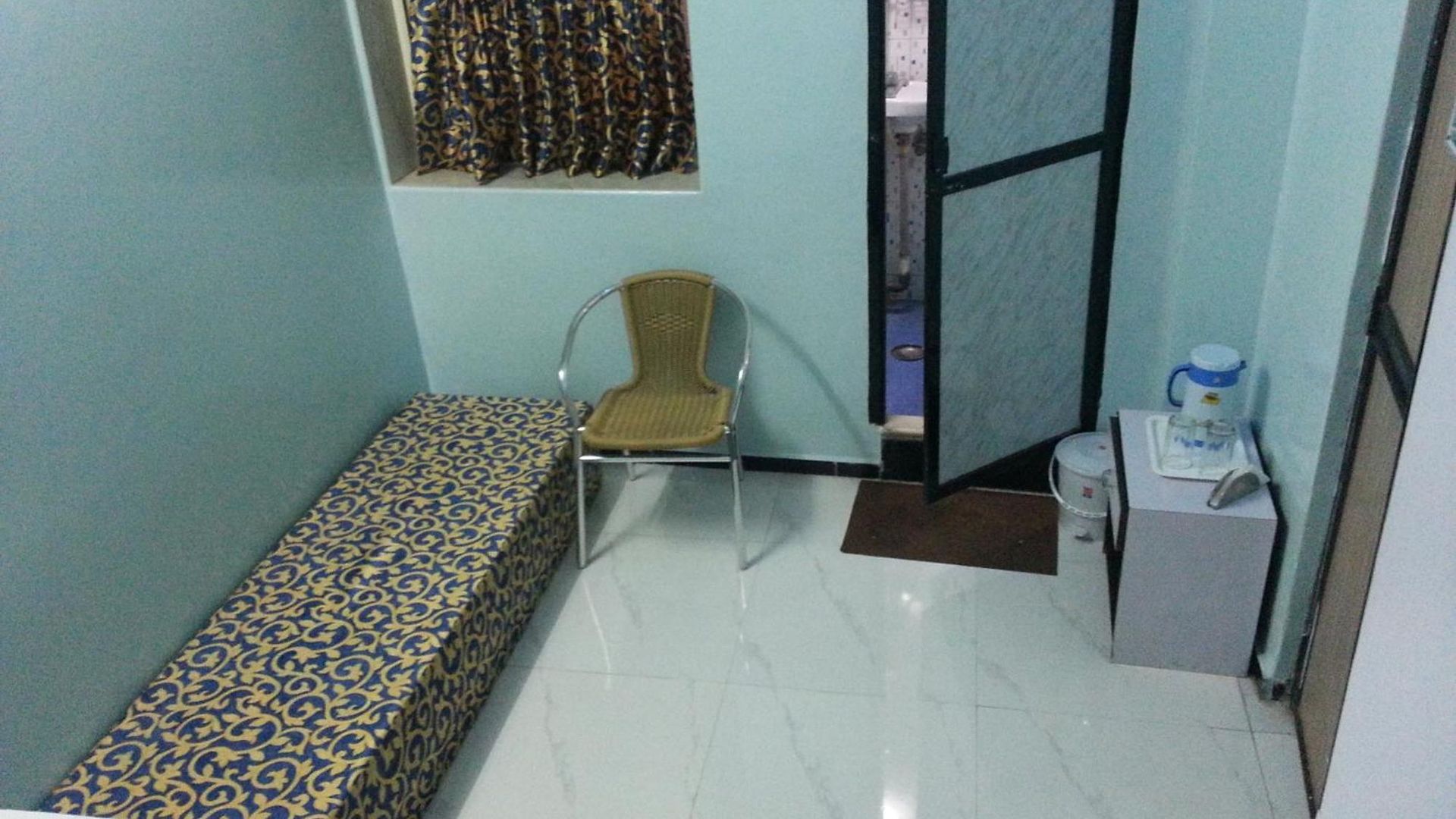Guest house New Metro 2*