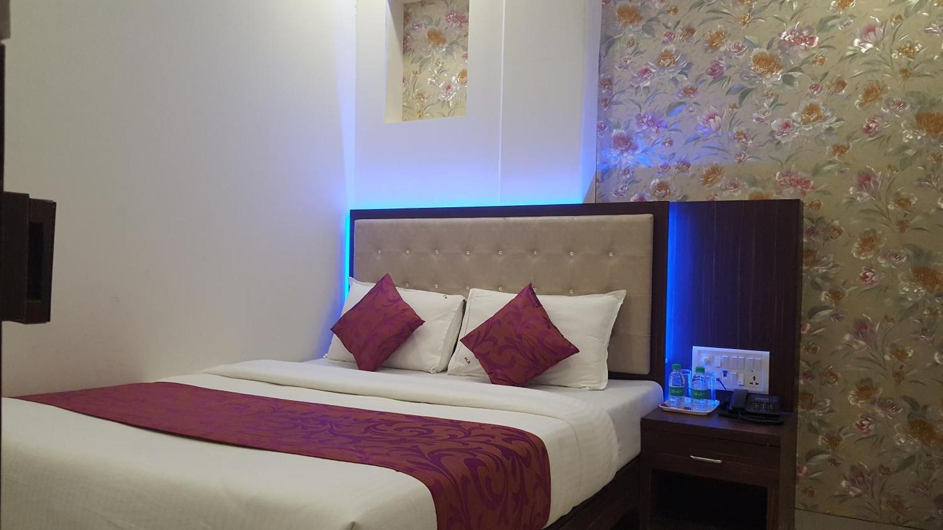 Sanjary Palace 3*
